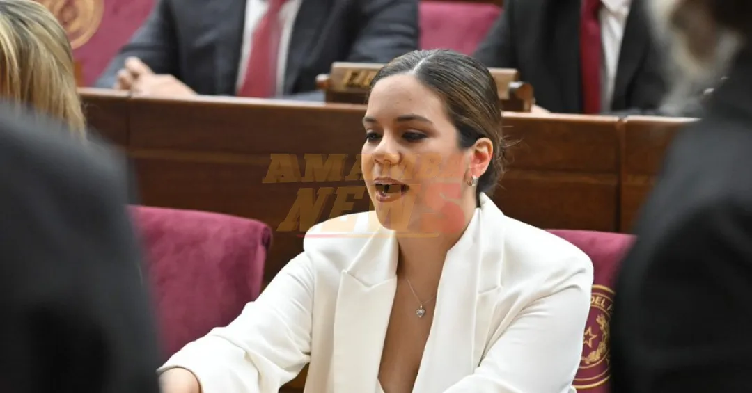 Johanna cambia de postura y dice que pedirá permiso para ser candidata en Asunción