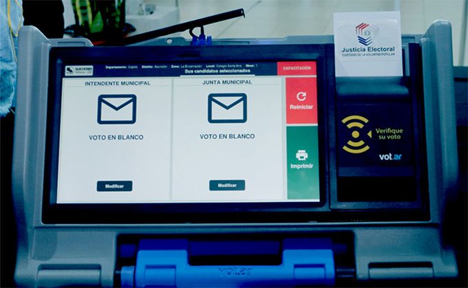 Electores pueden practicar el sufragio con el simulador de la Máquina de Votación