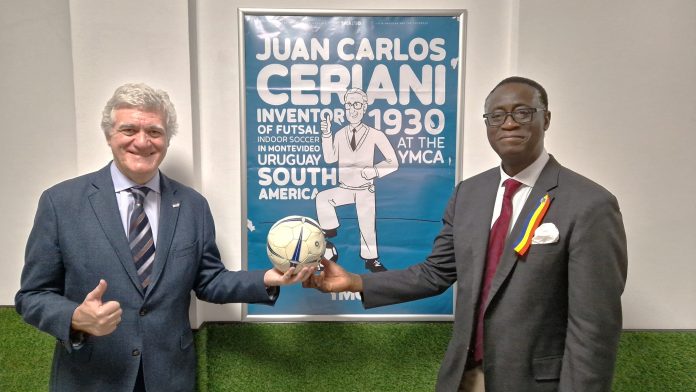 La World YMCA tributa homenaje al creador del futbol de salón
