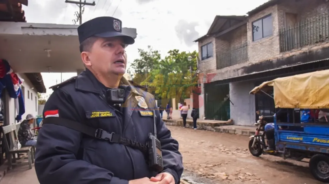 Oficial José Jiménez invierte ganancias de YouTube en mejoras para su comisaría