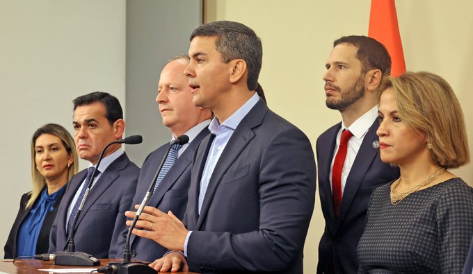 Argentina debe unos USD 150 millones a Paraguay por cesión de energía