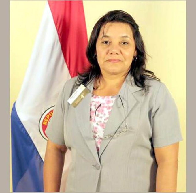 Renuncia jueza que otorgó medida cautelar para apertura de carrera de Medicina