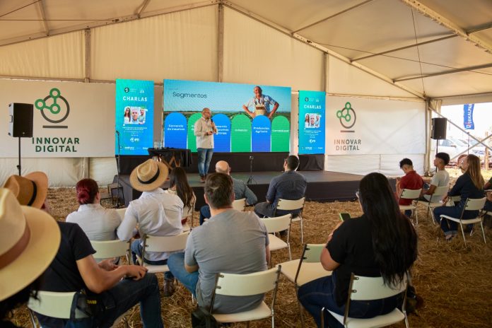 Ofrecen demostraciones prácticas sobre integración digital en su área tecnológica