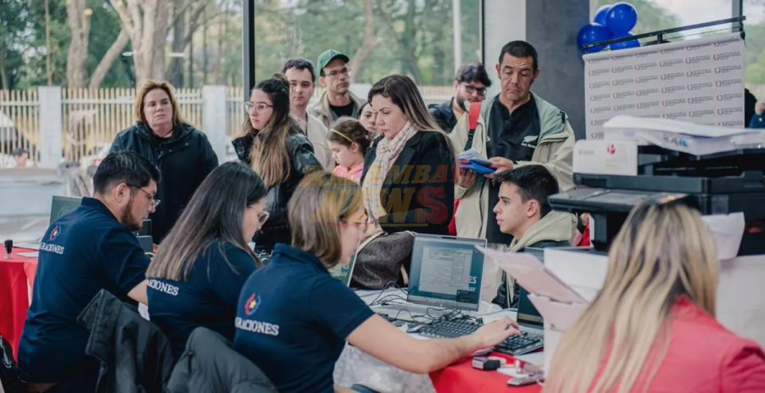 Migraciones supera récord histórico en solicitudes y otorgamientos de residencia en 2025