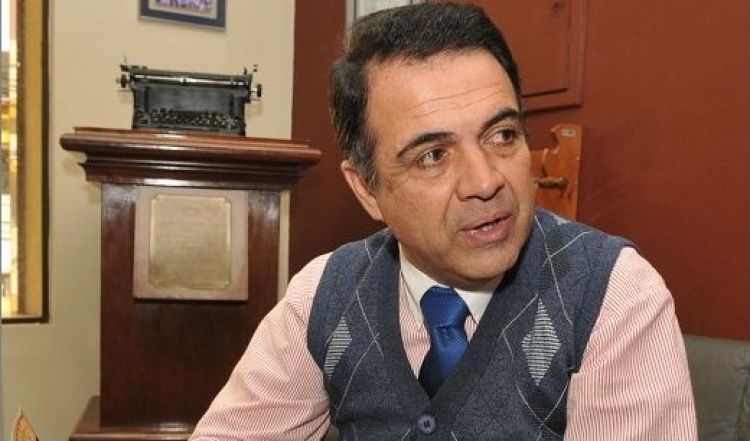 Querellado dice que periodista deportivo debe demostrar que no recibe sueldazo de la APF