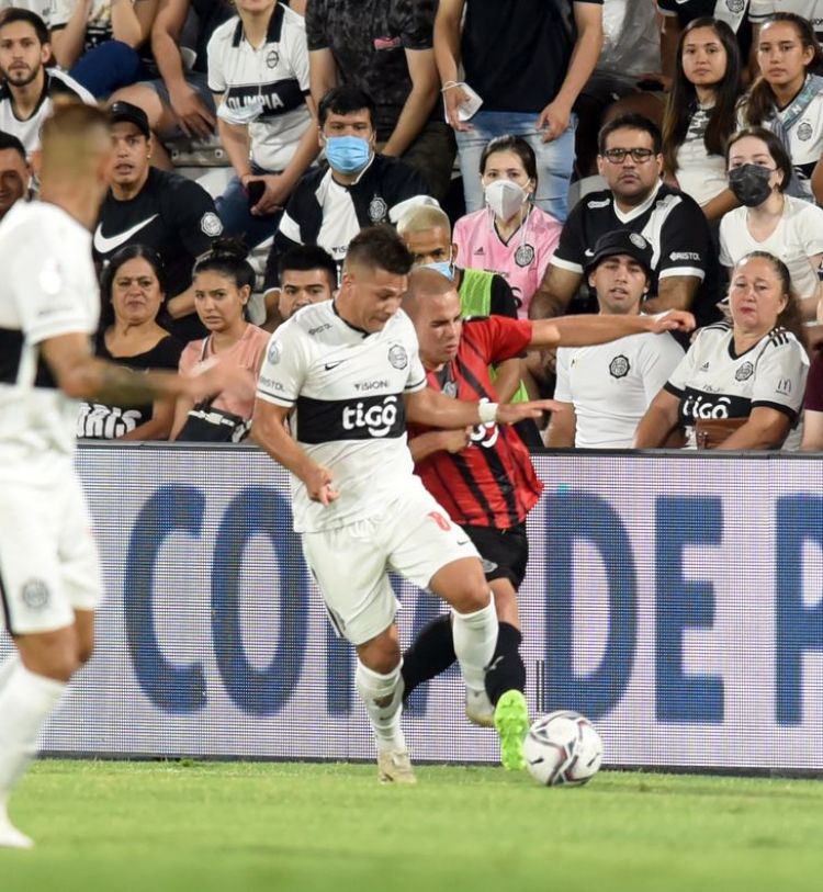 Hugo Martínez sufrió la rotura del ligamento cruzado