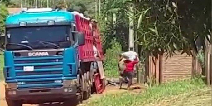 Denuncian sospechosa carga de víveres a días de las elecciones en Caazapá
