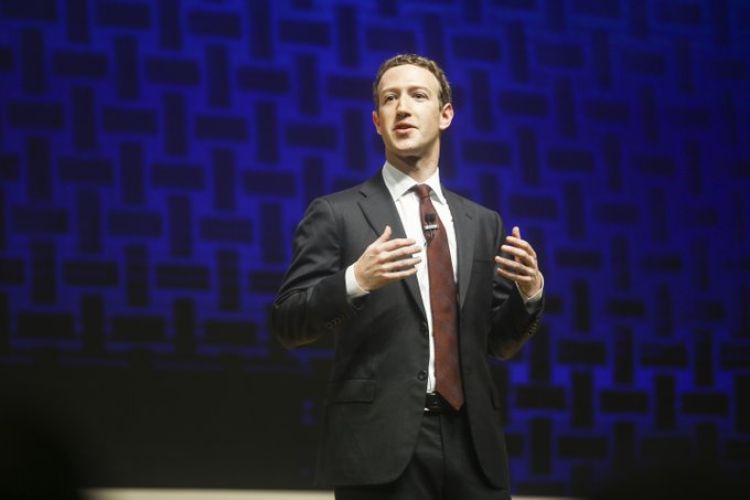 Zuckerberg pierde 5.900 millones de dólares tras la caída de Facebook