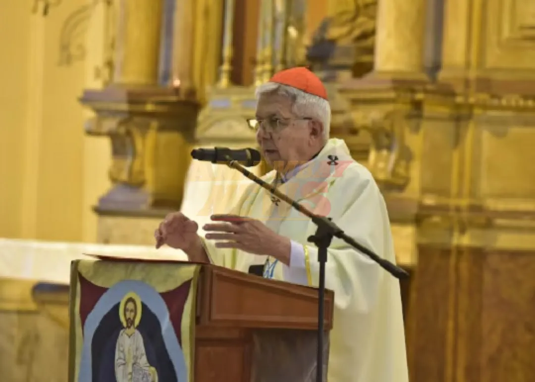 Cardenal Martínez condena violencia y corrupción en Misa de Navidad