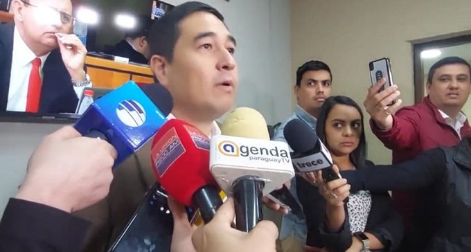 Senador pedirá hoy a Ovelar que computadoras renovadas sean donadas a escuelas
