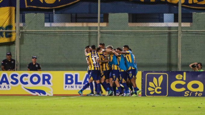 Luqueño se hace fuerte en casa y vence a Nacional