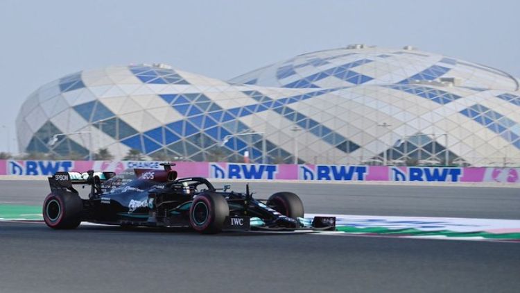 Hamilton saldrá desde la pole en Qatar