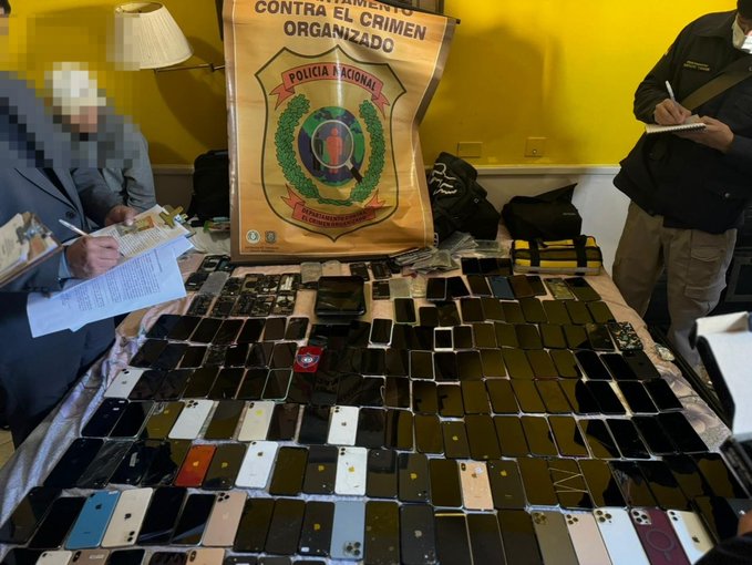 Detienen a una persona e incautan más de 100 celulares tras un allanamiento en Asunción