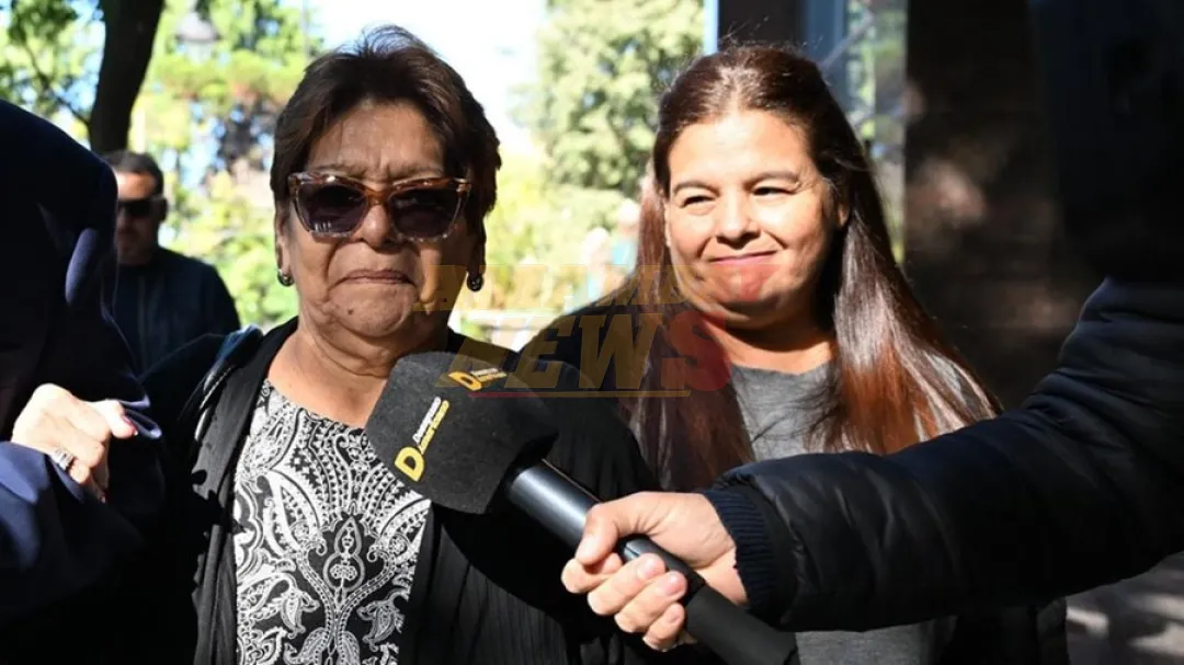 Las hermanas de Maradona apuntan a las hijas del exastro como responsables de sacarlo de una clínica y llevarlo al domicilio en el que falleció