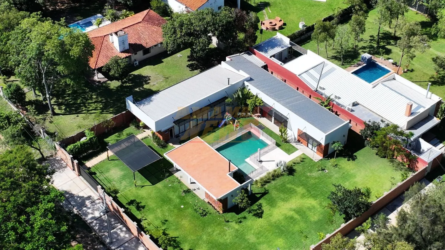 Lujosa casa de verano a nombre de la esposa del presidente de Conatel que no reportaron a Contraloría