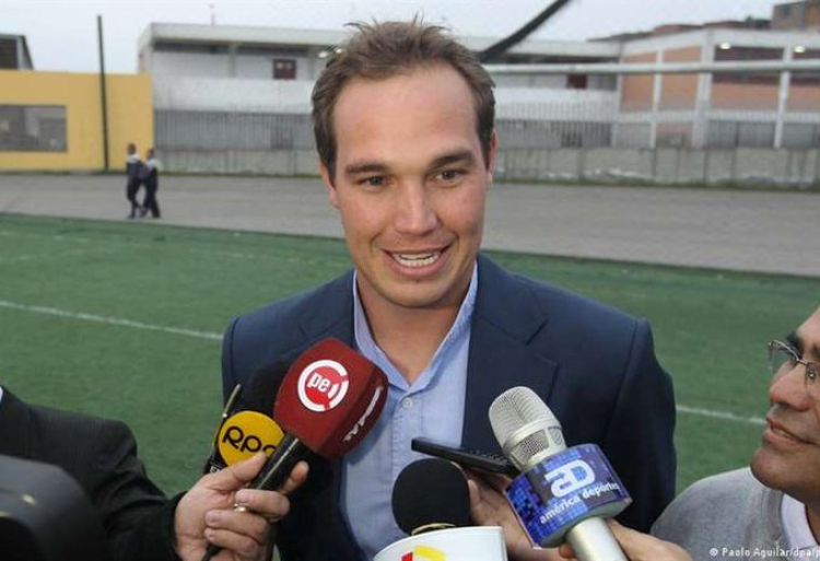 Candidato favorito en Perú es excluido de elecciones de abril