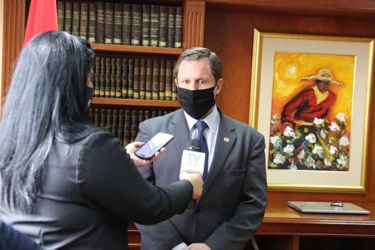 Avanza el proyecto que regulará matrícula de abogados