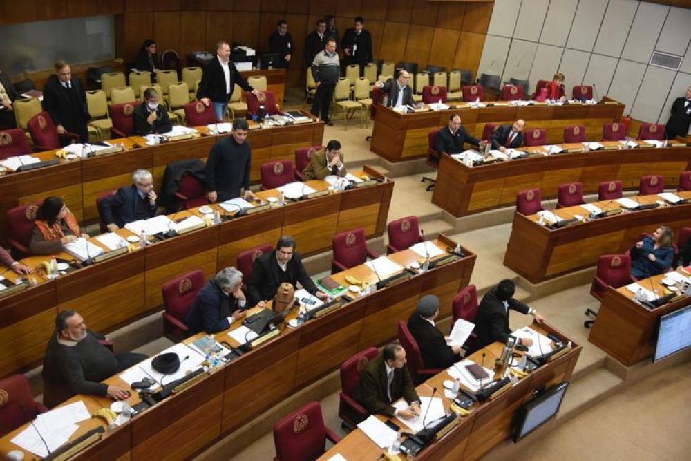 Senado convoca a ministros para explicar acuerdo bilateral
