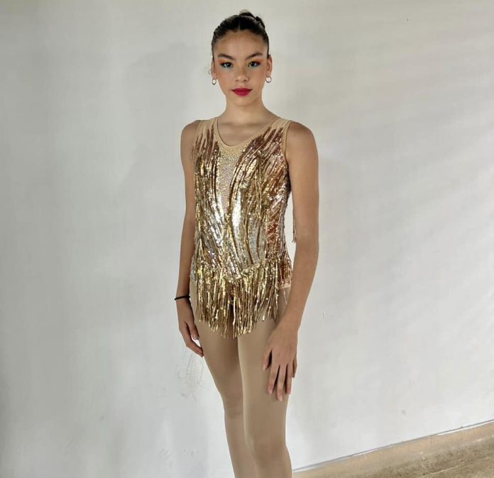 Nahir Santacruz conquista oro en panamericano de patinaje