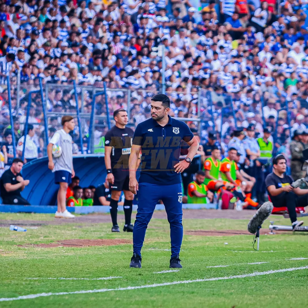 "Preocupado" por la pérdida de jugadores, pero firme con el proyecto