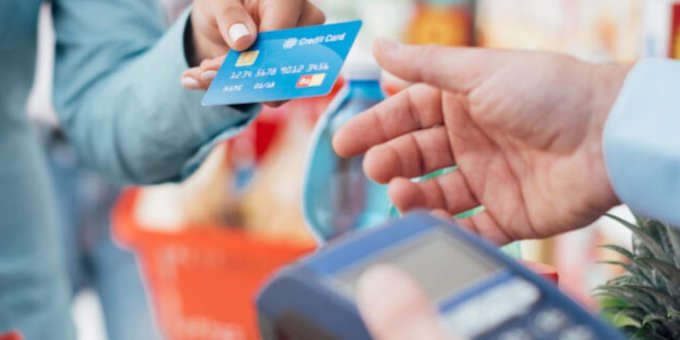 ¿Por qué las tarjetas de crédito siguen ganando terreno?