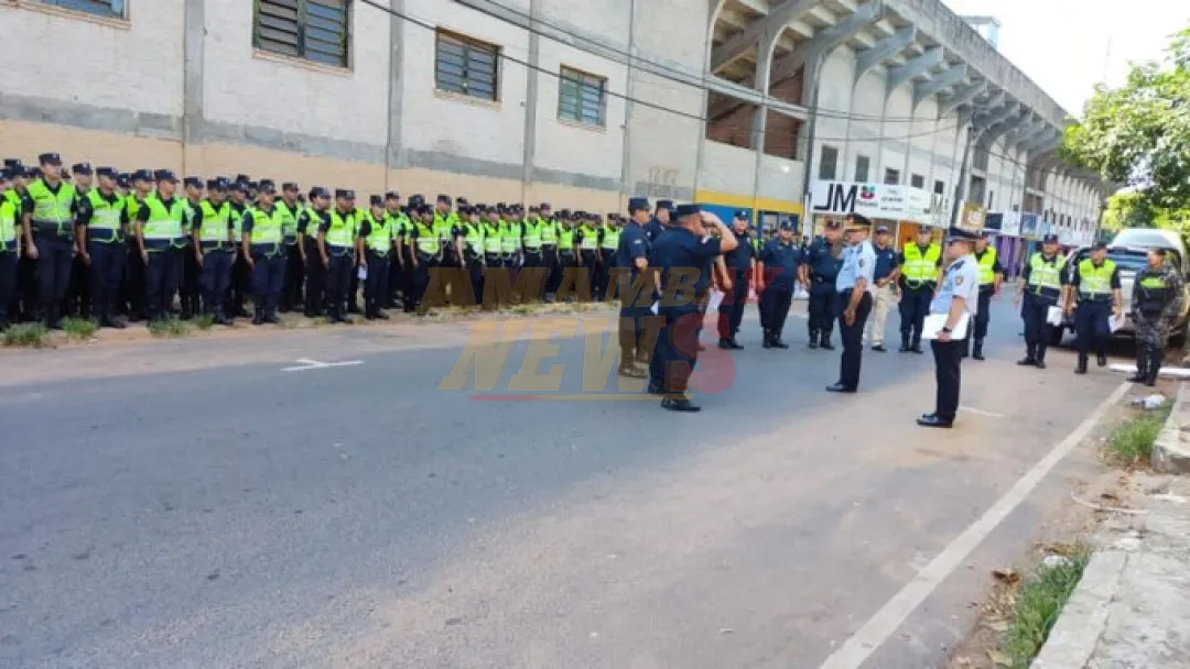 Unos 3.000 policías se encargan de la seguridad del partido Paraguay-Argentina