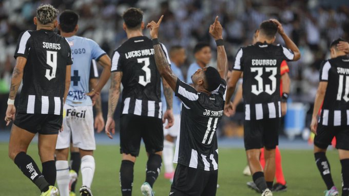 Botafogo golea a Aurora y alcanza la fase 3