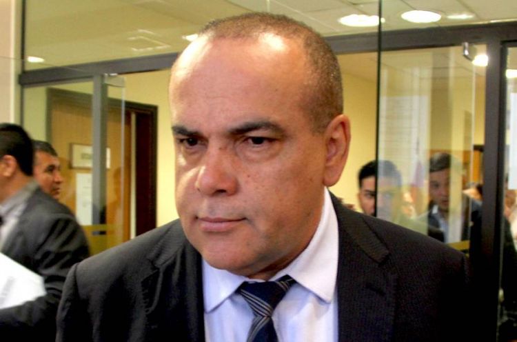 Bachi Núñez denuncia a periodista por supuesto atropello a su domicilio