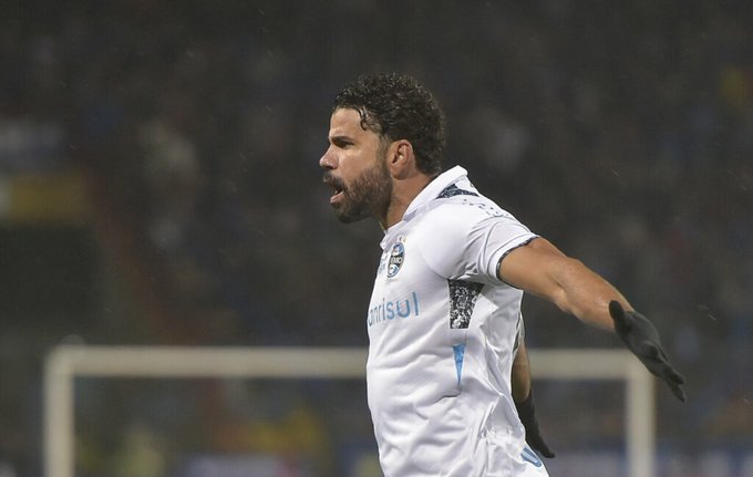 Gremio vence a Huachipato y clasifica a octavos de Libertadores