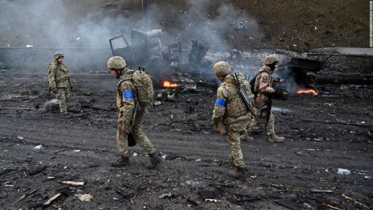 Reportan 2.000 civiles ucranianos muertos, mientras Kiev y Moscú acuerdan nueva ronda de diálogos