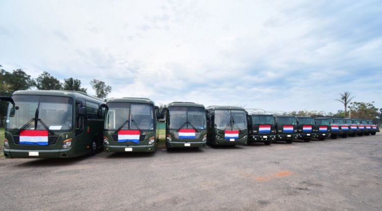 Las FFAA pondrán a disposición sus buses para cubrir demanda de pasajeros
