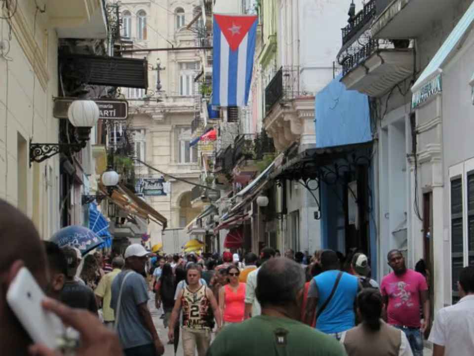 Rusia recluta a cubanos desempleados para luchar en la guerra