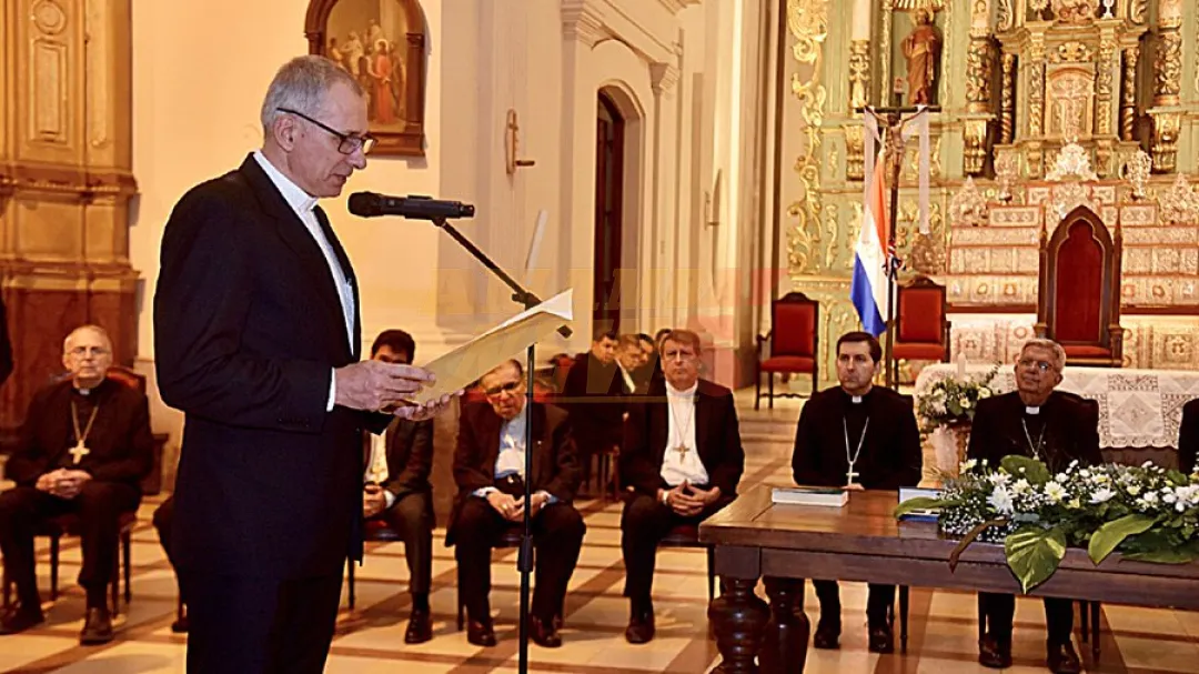 UCA renueva rector después de 10 años