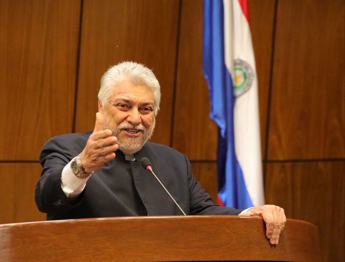 A Fernando Lugo se lo ve bien, se alimenta y realiza caminatas, señalan