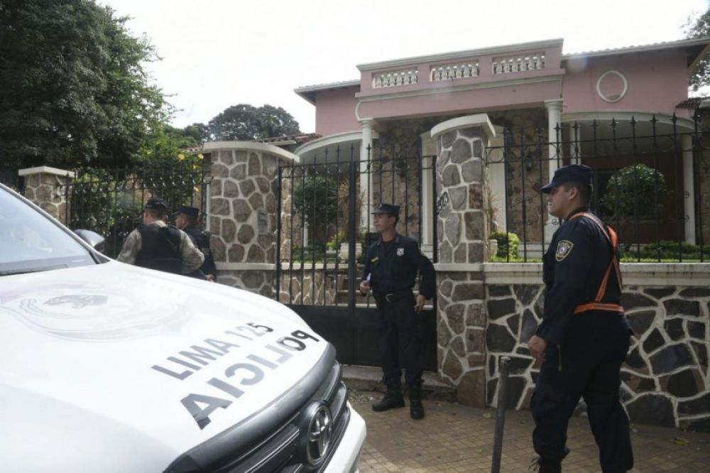 Allanan casa de Alfredo Jaeggli