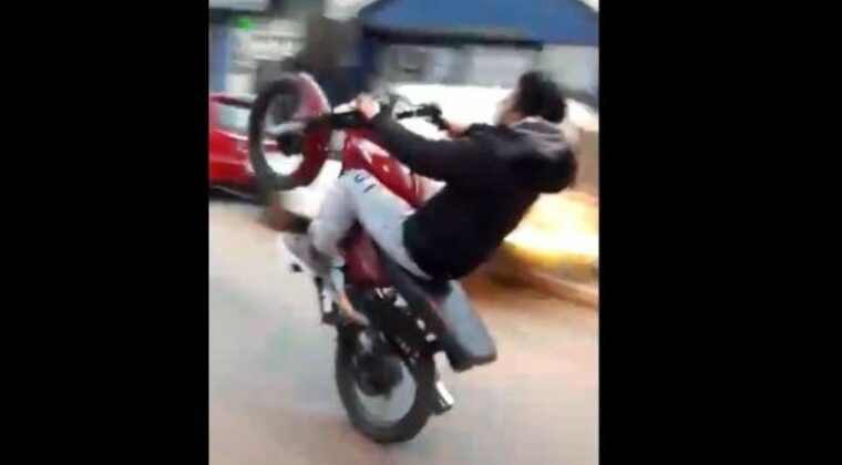 Joven motociclista fallece tras hacer “willy” mortal