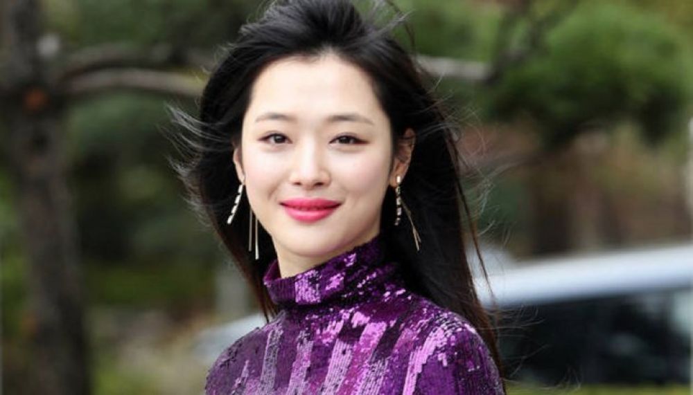 Fans y estrellas del K-pop despiden a la fallecida artista Sulli