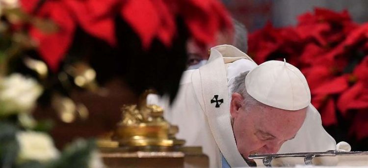 Papa Francisco pide trabajar por la paz y la unión