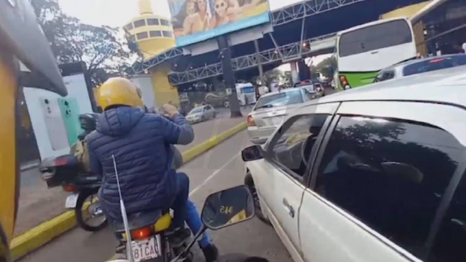 Cero controles: Periodista argentino cruza Triple Frontera y afirma que no le piden documentos