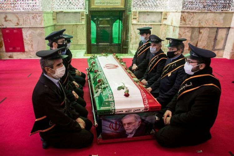 Irán dice que "metralleta inteligente controlada por satélite" mató a científico nuclear