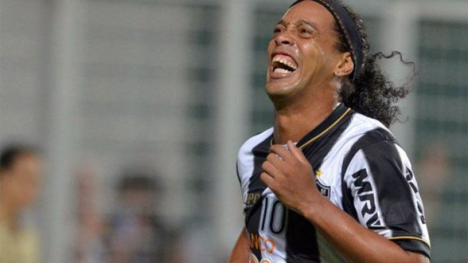 Revelan perlitas del paso de Ronaldinho por el Mineiro