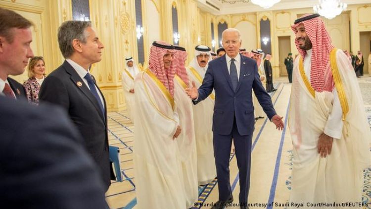 Biden afirma que Estados Unidos no se alejará de Medio Oriente