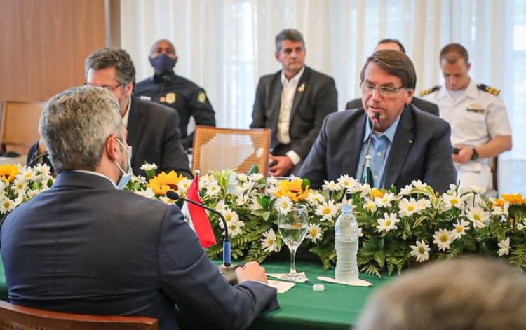 Bolsonaro destaca relación del Brasil con Paraguay