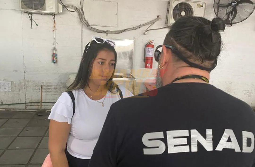 Autorizan extracción de datos en causa de mujer que transportaba cocaína a Brasil