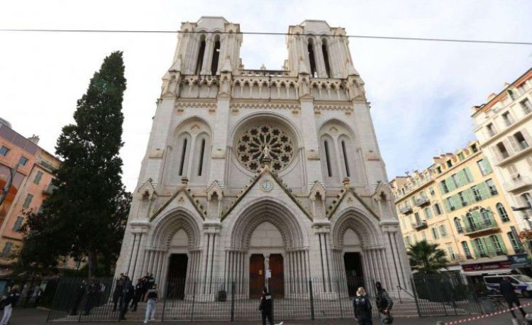 Tres muertos en atentado terrorista en una catedral de Francia