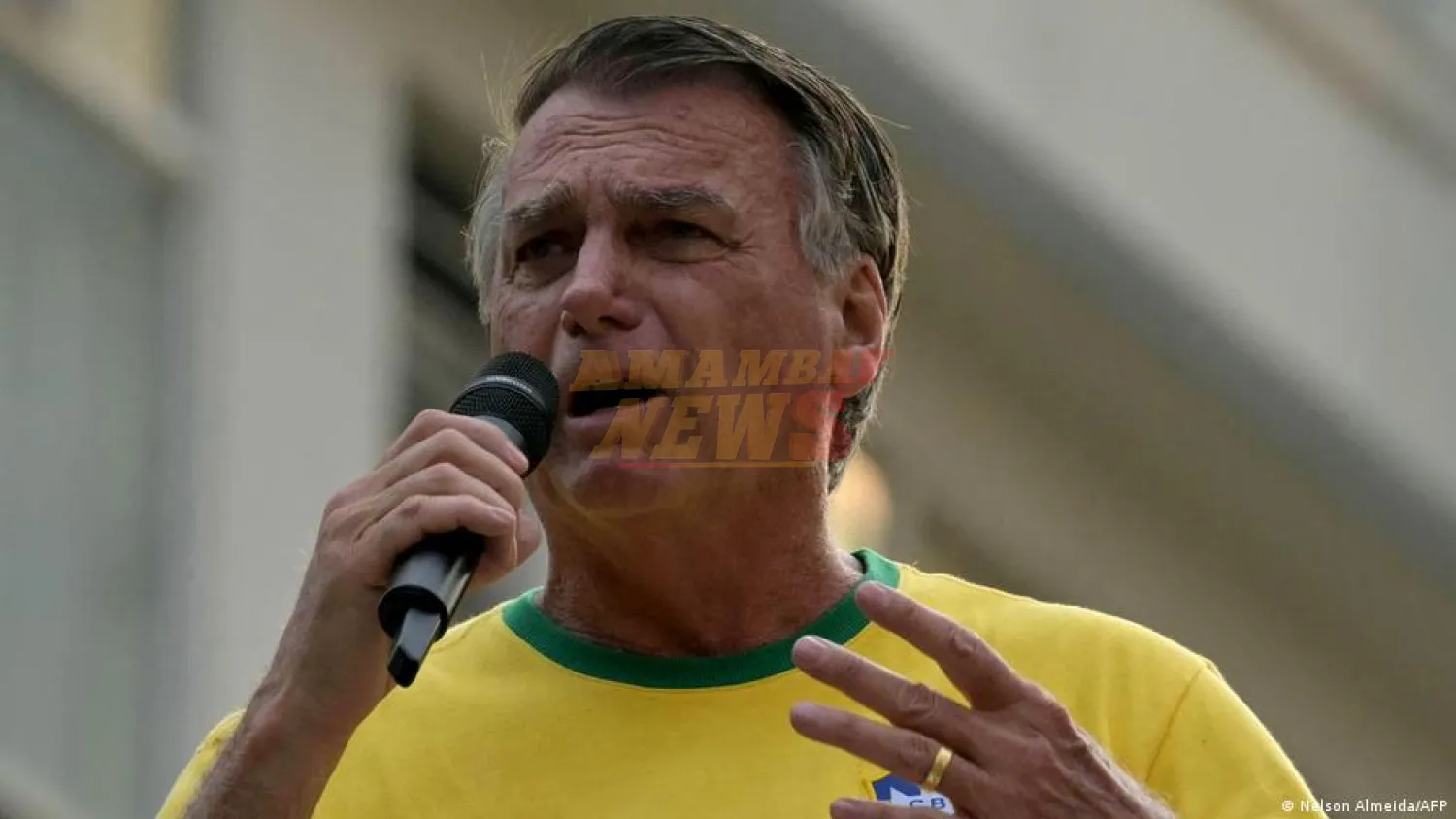 Bolsonaro irá a cirugía por una hernia y sus crisis de hipo