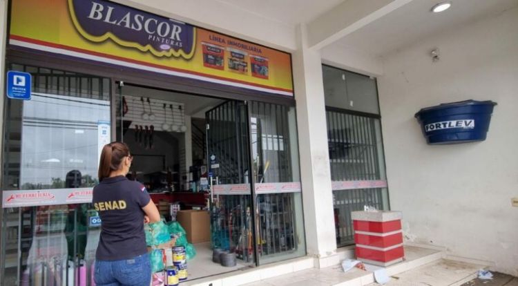 Allanan edificio y ferretería que serían del “clan Insfrán”