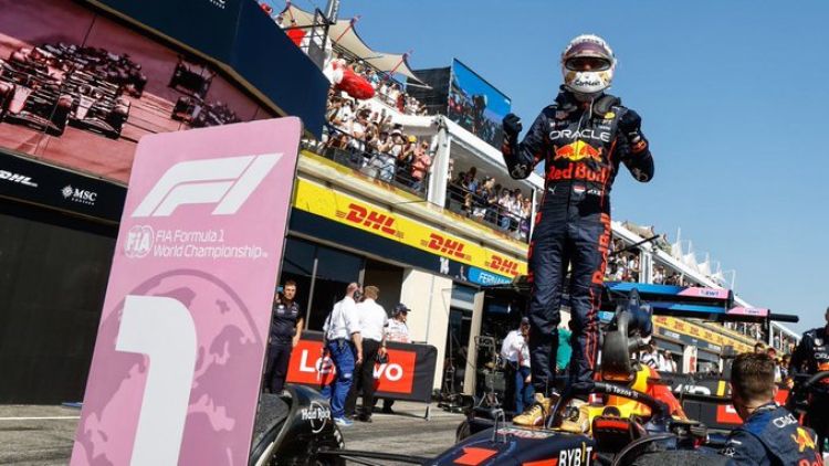 Max Verstappen refuerza liderato al ganar en Francia