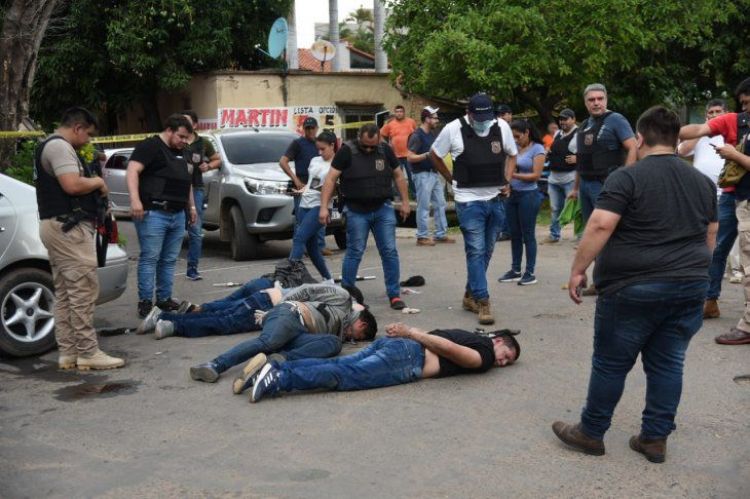 Asaltantes toman de rehén a familia del ex sanador Wagner pero Policía los detiene