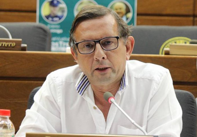 Denuncia de pedido de coima: Revelan chats que comprometen al presidente del SENAVE